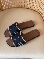 Hermès Fringed Linen Canvas Oran Flats - Image 4