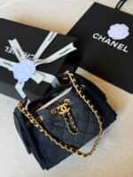Chanel 25mini Hobo Bag with gold-tone Hardware & Chain detailing - Image 6