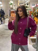 Chanel CC Turnlock Cashmere Cardigan prominent CC-Logo turnlock pocket hardware - Image 7