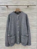 Chanel CC Turnlock Cashmere Cardigan prominent CC-Logo turnlock pocket hardware - Image 3