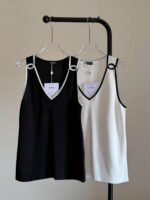 Chanel V-Neck Kint Sleeveless Top