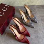 Gucci. Signoria 105 Slingback Pumps