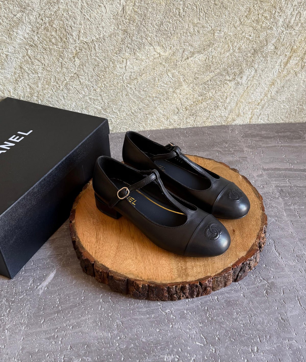 WhatsApp Image 2026-09-07 at 19.39.01 (2) Chanel Interlocking CC logo T-Strap Mary Jane Flat - Image 1