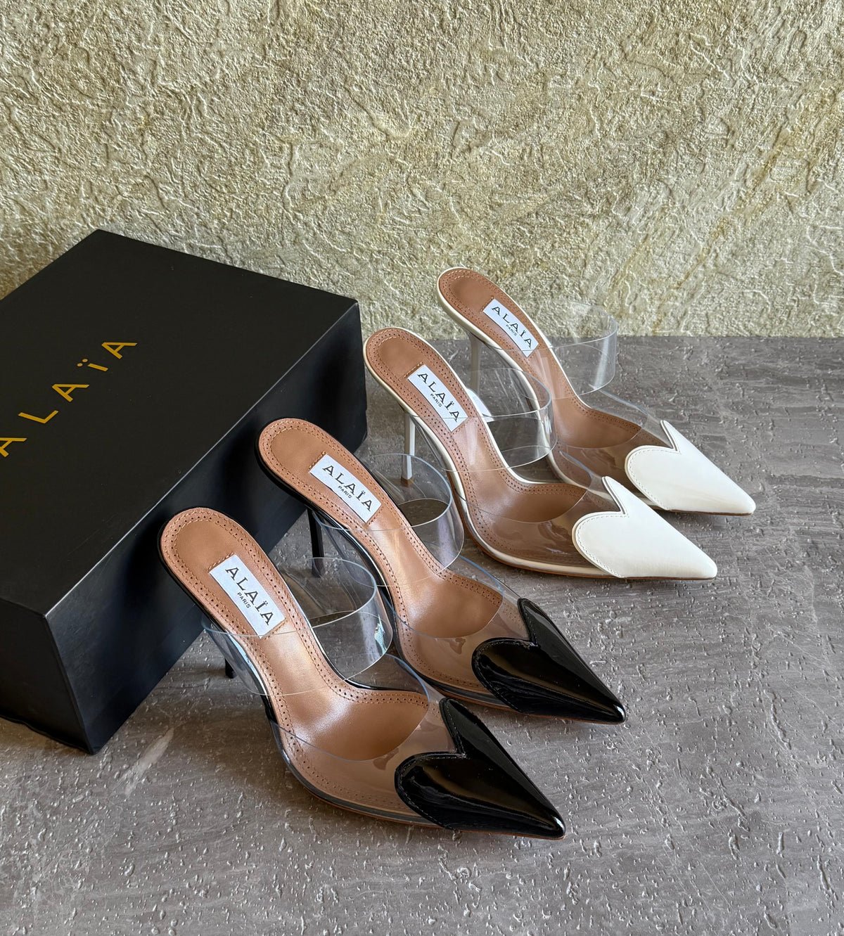 WhatsApp Image 2026-09-07 at 19.40.53 (5) Alaïa Le Coeur Mules - Image 1