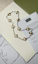 VanCleef & Arpels Alhambra necklace, 10 motifs  Earings 1 Motif & Braclet 5 Motifs Full Set - Image 2