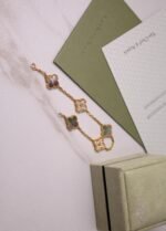 VanCleef & Arpels Alhambra  Braclet 5 Motifs the bright Gray - Image 3