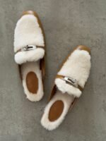 Hermès Oz Mules, Crafted in tan leather with plush ecru shearling lining & a silver tone kelly buckle - Image 2