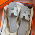 Hermès Oasis Flats
